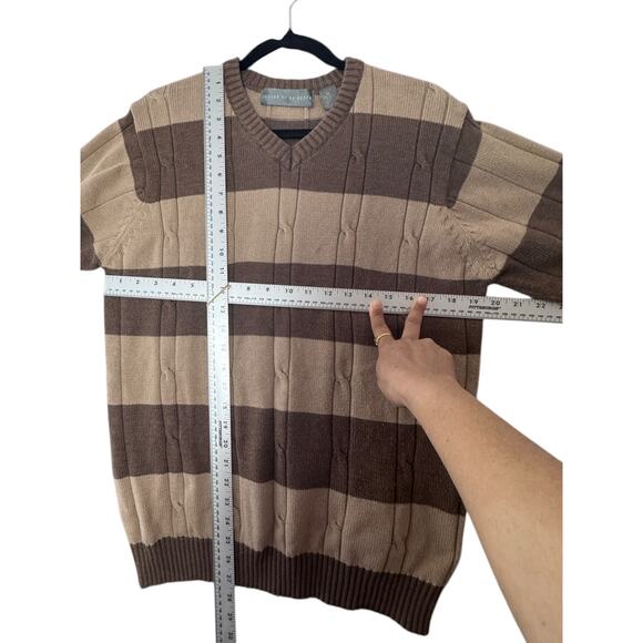 Oscar de la Renta Men's Brown Striped Cable Knit Fisherman V-Neck Sweater - Picture 4 of 8